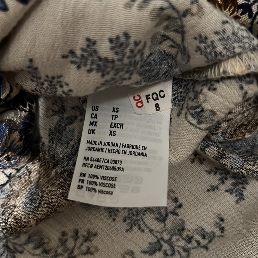 AEO Floral Cold Shoulder Long-Sleeve Dress Like New - Picture 6 of 9